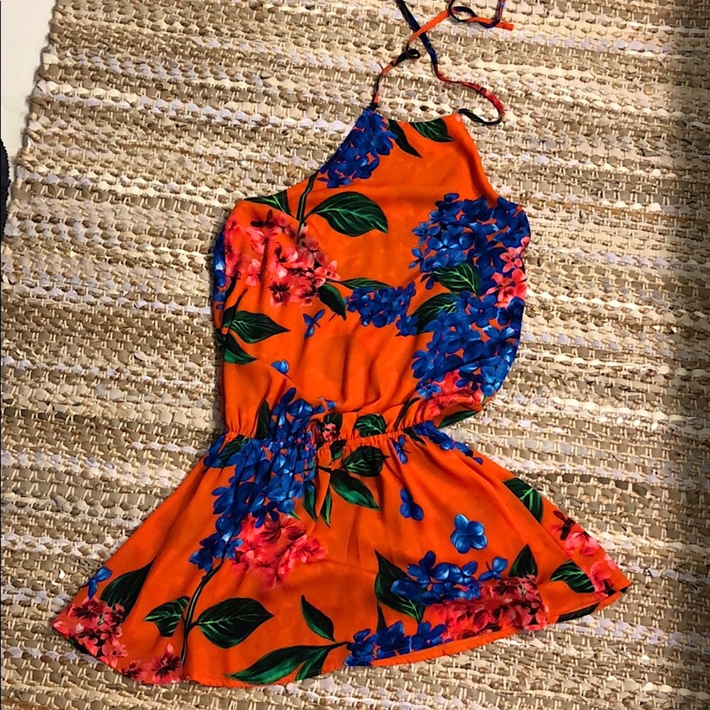 Show me your mumu XS halter dress